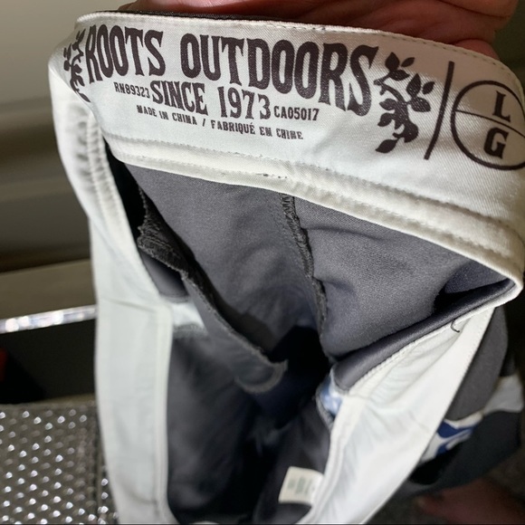 𝅺roots Gray White Board Shorts Drawstring Waist 4 Pockets Bermudas Size Large - Picture 7 of 8